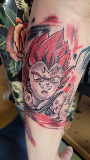 Tattoo Shop «Flesh To Fantasy Tattoo Emporium», reviews and photos, 721 S Main St, Bellefontaine, OH 43311, USA