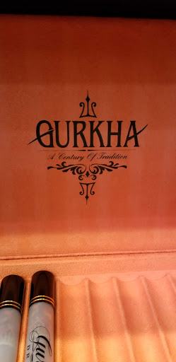 Tobacco Shop «Tundra Smoke Shop», reviews and photos, 2719 S Oneida St, Green Bay, WI 54304, USA