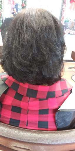 Hair Salon «Bellissimo Hair Salon and Barbershop LLC», reviews and photos, 855 Cypress Pkwy, Kissimmee, FL 34759, USA