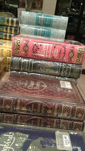 Book Store «Barnes & Noble Booksellers», reviews and photos, 1739 Olentangy River Rd, Columbus, OH 43212, USA