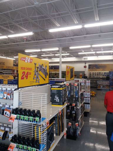 Auto Parts Store «NAPA Auto Parts - Genuine Parts Company», reviews and photos, 9250 NW 58th St, Doral, FL 33178, USA