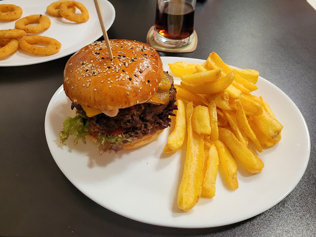 Recenze na Huja Burger v Hradec Králové - Restaurace