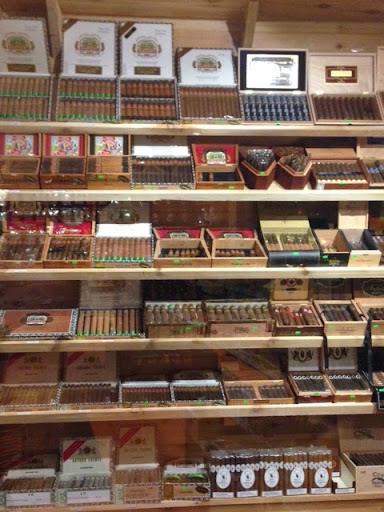 Tobacco Shop «Midwest Tobacco», reviews and photos, 2400 County Rd E, New Brighton, MN 55112, USA