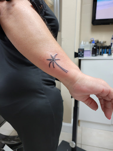 Tattoo Shop «Psychotic Ink», reviews and photos, 432 Poinsettia Ave # 1, Clearwater, FL 33767, USA