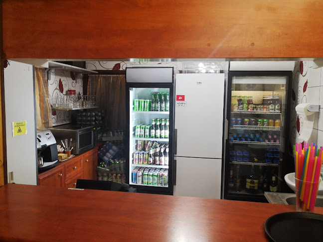 Opinii despre Jázmin Büfé în Bicsérd - Szórakozóhely