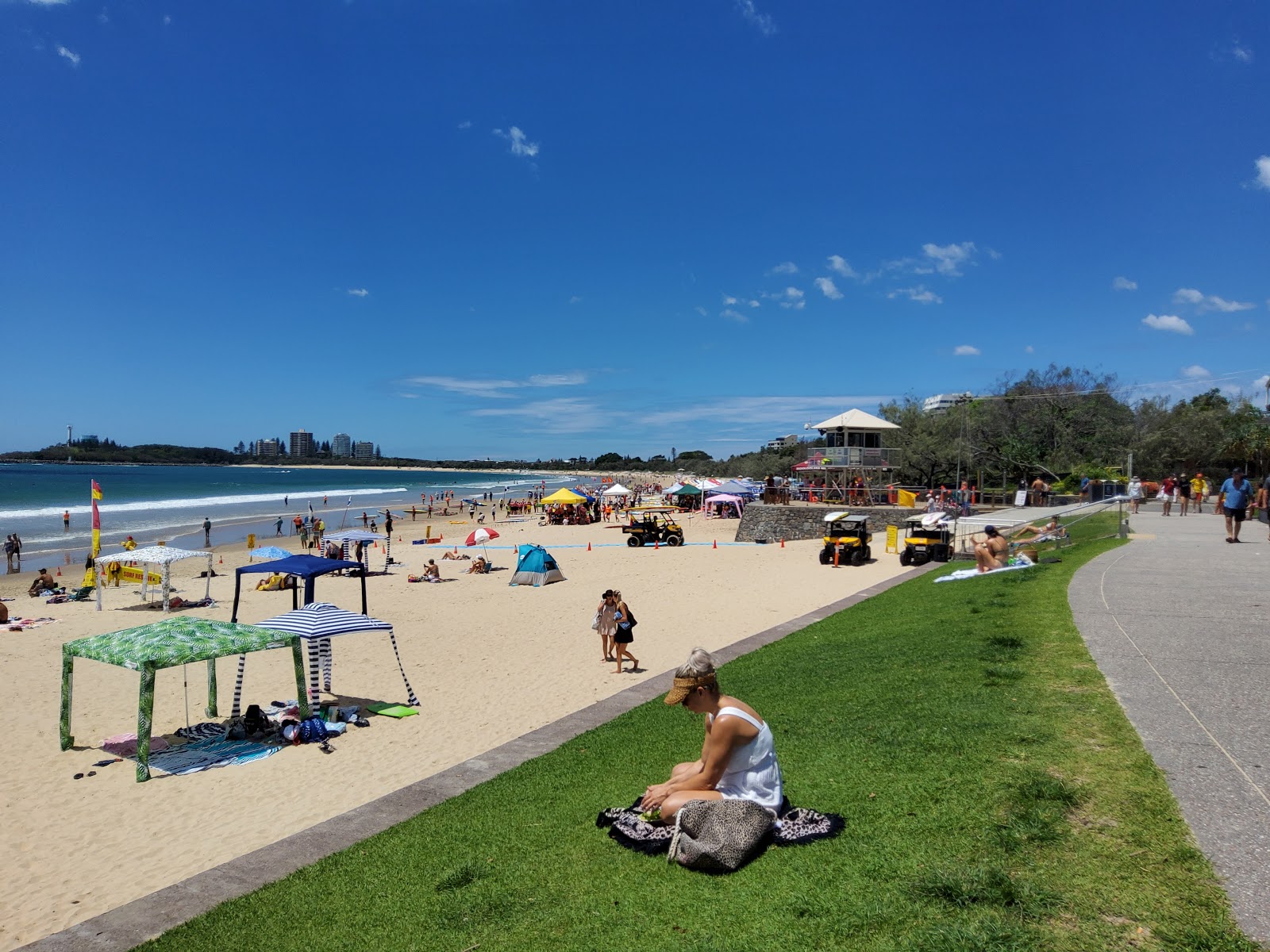 Fotografie cu Mooloolaba Beach zonele de facilități