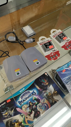 Video Game Store «Game Trader», reviews and photos, 3205 SW Cedar Hills Blvd, Beaverton, OR 97005, USA