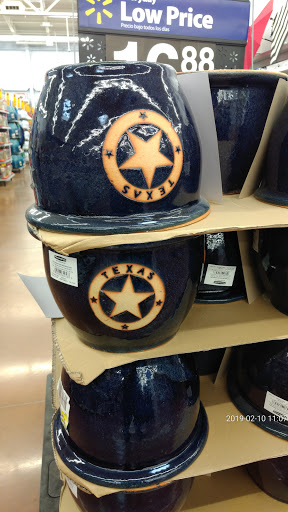 Department Store «Walmart Supercenter», reviews and photos, 109 22nd St, Hondo, TX 78861, USA