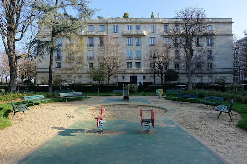 Square Alfred Capus à Paris