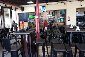 Zipang Bar And Restaurant image