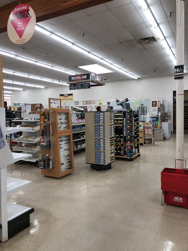 Hardware Store «L & M Lumber», reviews and photos, 4700 Lake Isabella Blvd, Lake Isabella, CA 93240, USA