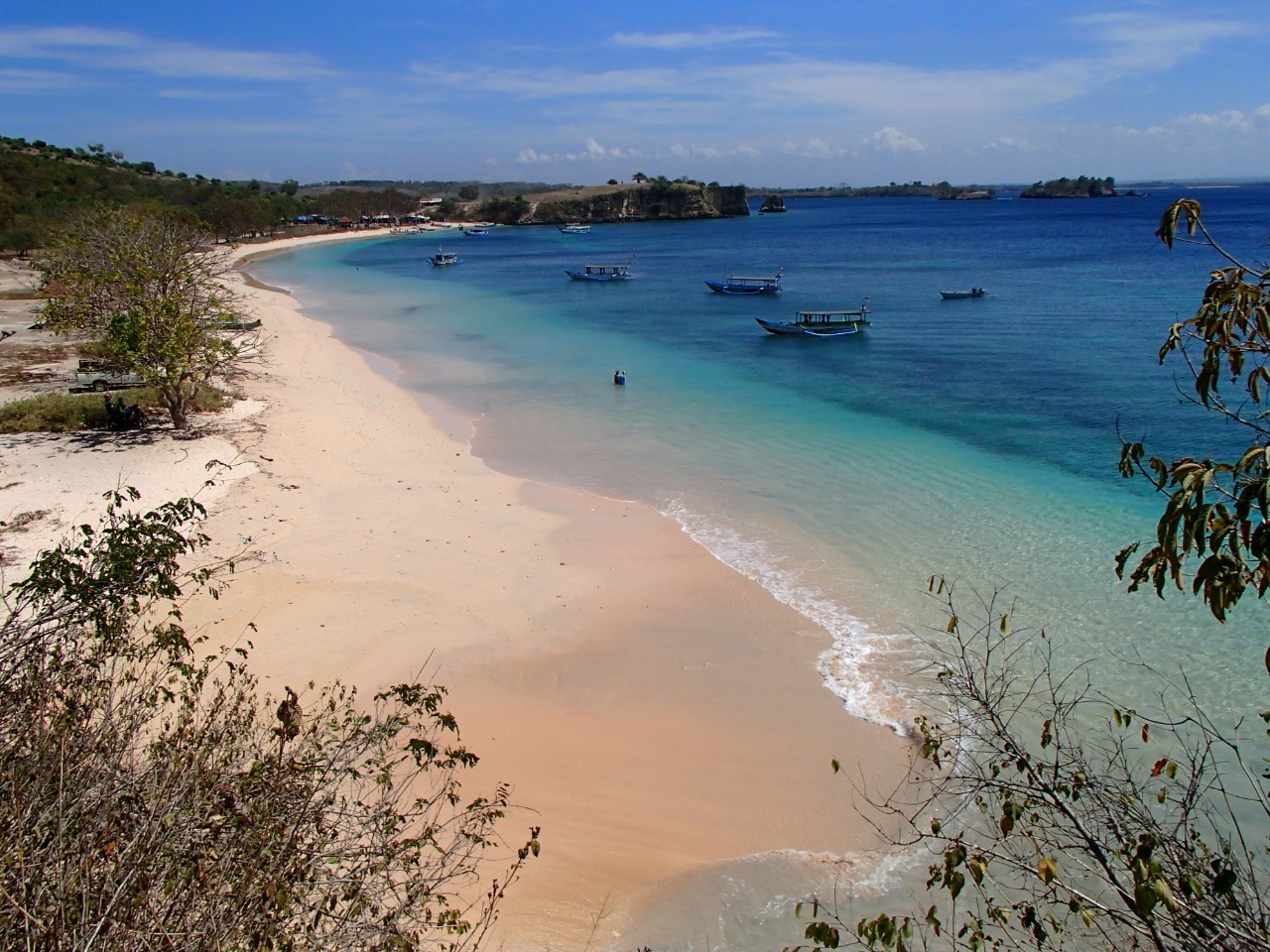 Pink Beach Lombok photo #9