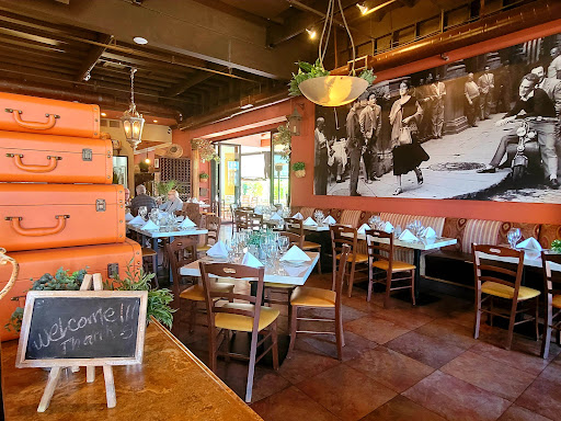 Shopping Mall «Golden Cove Shopping Center», reviews and photos, 31176 Hawthorne Blvd, Rancho Palos Verdes, CA 90275, USA