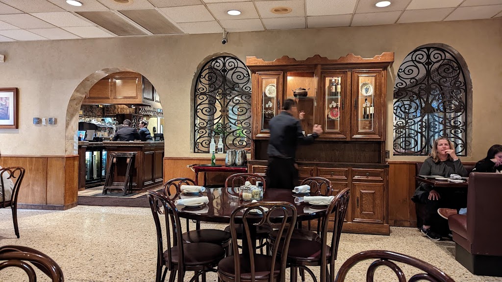 Antonio’s Flying Pizza 77057