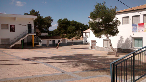 Colegio Cristo Crucificado Villa Pilar en Murcia