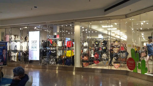 Clothing Store «Forever 21», reviews and photos, 211 W Farms Mall, Farmington, CT 06032, USA