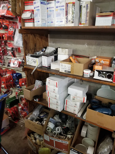 Discount Store «Salvage Discount Store», reviews and photos, 4307 Kernersville Rd, Kernersville, NC 27284, USA