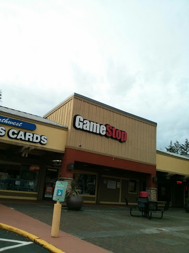 GameStop, 3814 Bridgeport Way W #172, University Place, WA 98466, USA, 