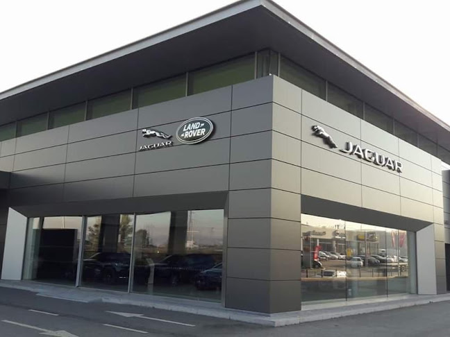 Concessionário Oficial Land Rover | Carclasse Guimarães - Loja