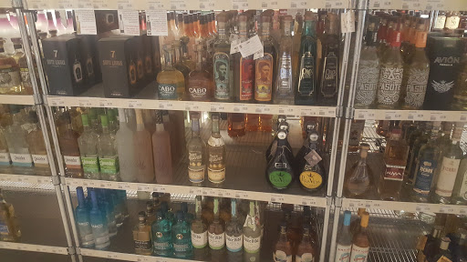 Liquor Store «Kelly Liquors», reviews and photos, 3850 E Lohman Ave, Las Cruces, NM 88011, USA