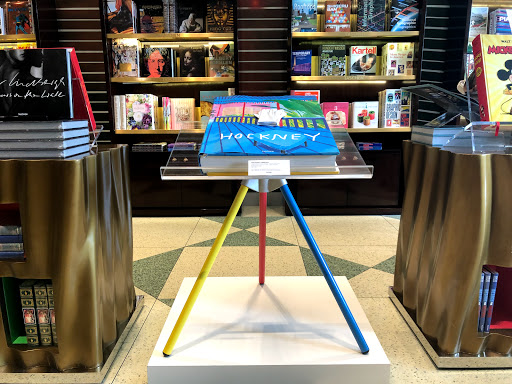 Book Store «TASCHEN Store Miami», reviews and photos, 1111 Lincoln Rd, Miami Beach, FL 33139, USA
