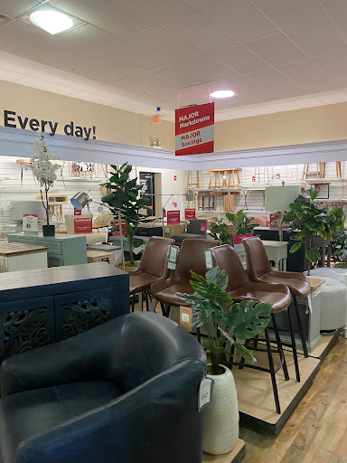 Department Store «HomeGoods», reviews and photos, 1444 E Golf Rd, Schaumburg, IL 60173, USA
