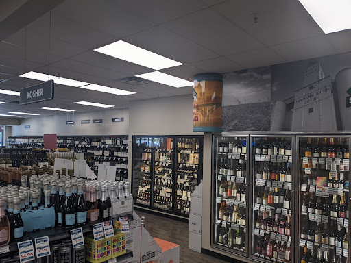 Liquor Store «Top Ten Liquors», reviews and photos, 5111 Excelsior Blvd, St Louis Park, MN 55416, USA