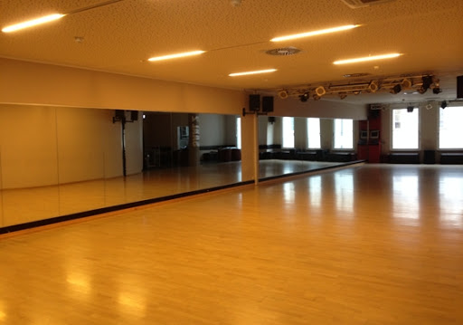 Contemporary dance schools in Munich