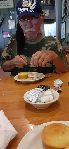 American Restaurant «Cracker Barrel Old Country Store», reviews and photos, 24400 Eastex Fwy, Kingwood, TX 77339, USA