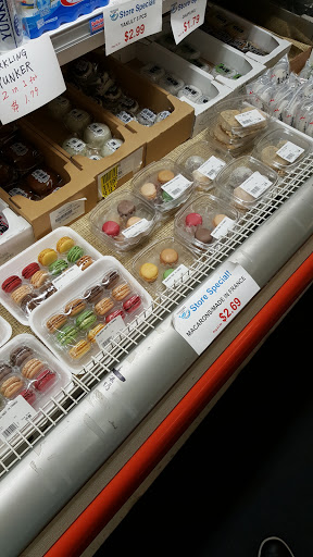 Japanese Grocery Store «Tensuke Market & Sushi Cafe», reviews and photos, 3 S Arlington Heights Rd, Elk Grove Village, IL 60007, USA