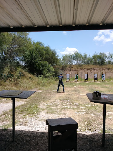 Gun Shop «Dietz Gun Shop & Range Inc», reviews and photos, 421 Range Rd, New Braunfels, TX 78132, USA