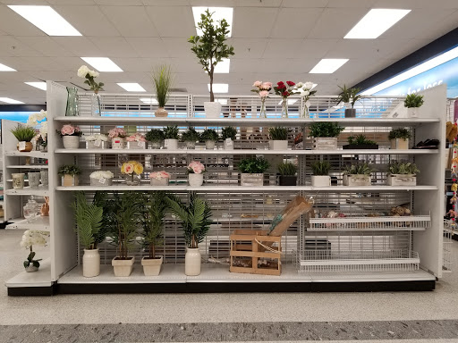 Clothing Store «Ross Dress for Less», reviews and photos, 1388 E Main St, Woodland, CA 95776, USA