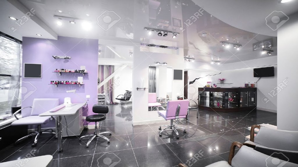 Woodyard Barber Shop 20735