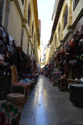 Zoco Nazarí (Mercado De Artesanía)