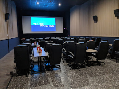Reviews Smitty's Cinema Sanford (Movie Theater) in New Hampshire
