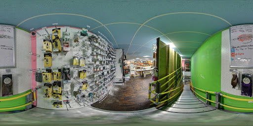 Outdoor Sports Store «Tampa Fishing Outfitters», reviews and photos, 3916 W Osborne Ave, Tampa, FL 33614, USA