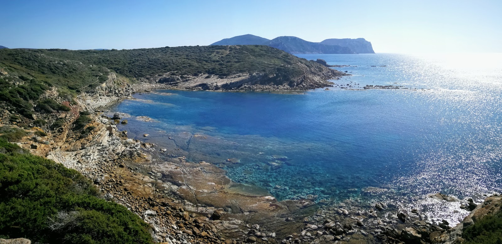 Foto di Cala del Turco con baia piccola