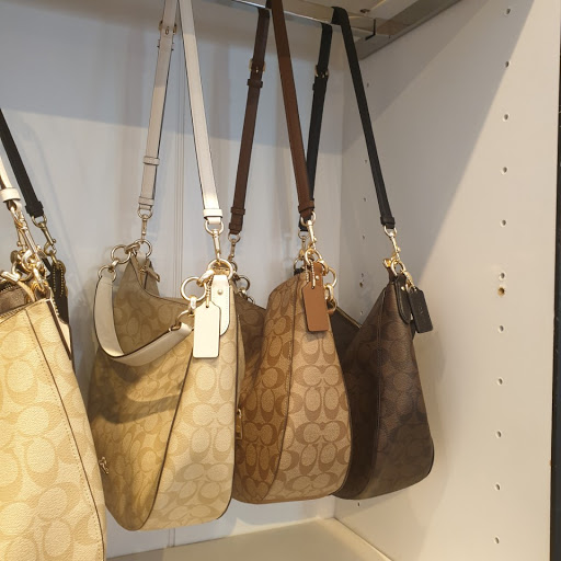 Leather Goods Store «Coach», reviews and photos, 2300 Tanger Blvd, Gonzales, LA 70737, USA