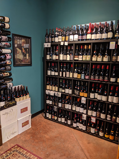 Liquor Store «Glen Lake Wine & Spirits», reviews and photos, 14448 Excelsior Blvd, Minnetonka, MN 55345, USA