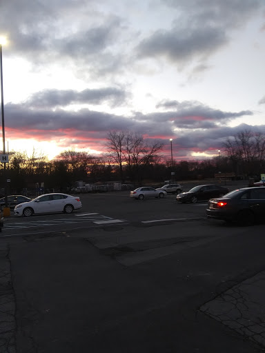 Grocery Store «Hannaford Supermarket», reviews and photos, 100 Plaza Rd, Kingston, NY 12401, USA