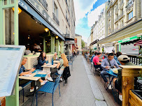 Atmosphère du Restaurant La Favorita à Paris - n°2