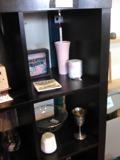 Thrift Store «Maggies Thrift», reviews and photos