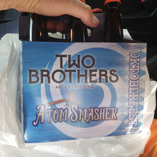 Liquor Store «Kenwood Liquors - Homer Glen», reviews and photos, 12037 W 159th St, Homer Glen, IL 60491, USA