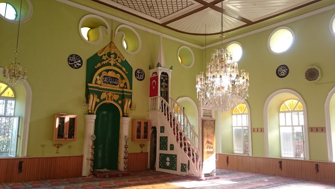 Altnoluk Merkez Camii