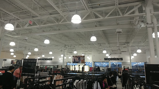 Department Store «Saks OFF 5TH», reviews and photos, 3885 Eagan Outlets Pkwy, Eagan, MN 55122, USA