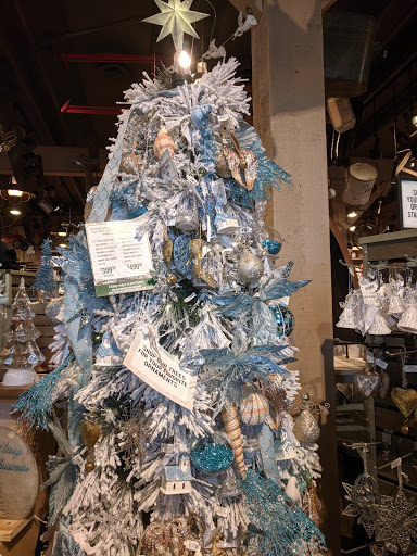 American Restaurant «Cracker Barrel Old Country Store», reviews and photos, 2697 Highwood Blvd, Smyrna, TN 37167, USA