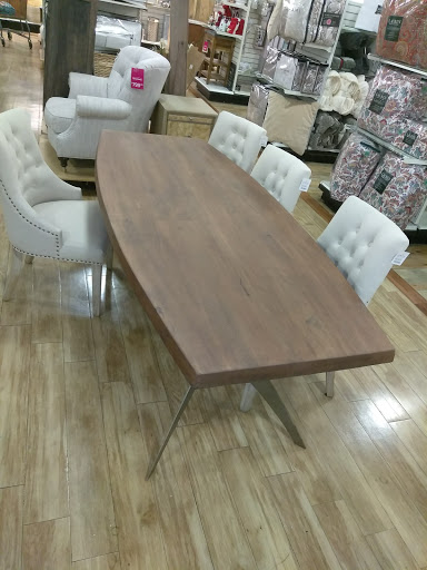 Department Store «Marshalls & HomeGoods», reviews and photos, 200 Petersville Rd, New Rochelle, NY 10801, USA