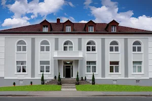 Villa Bowdy image