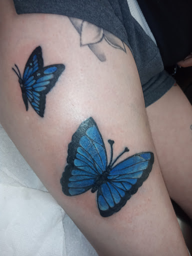 Tattoo Shop «WEST CALI TATTOOS & PIERCING», reviews and photos, 518 W Marshall St, Norristown, PA 19401, USA