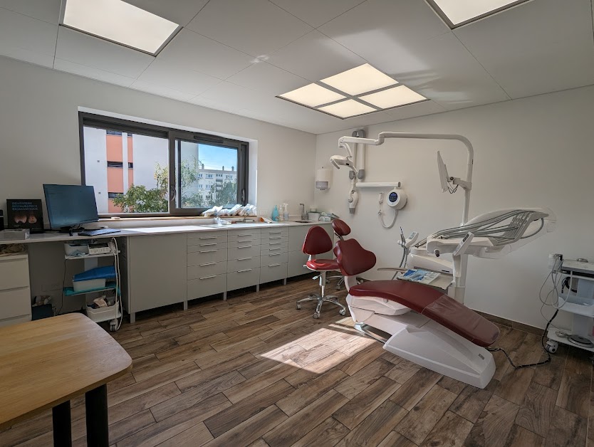 Cabinet du Dr Laverdure Chirurgien Dentiste Chevilly-Larue à Chevilly-Larue